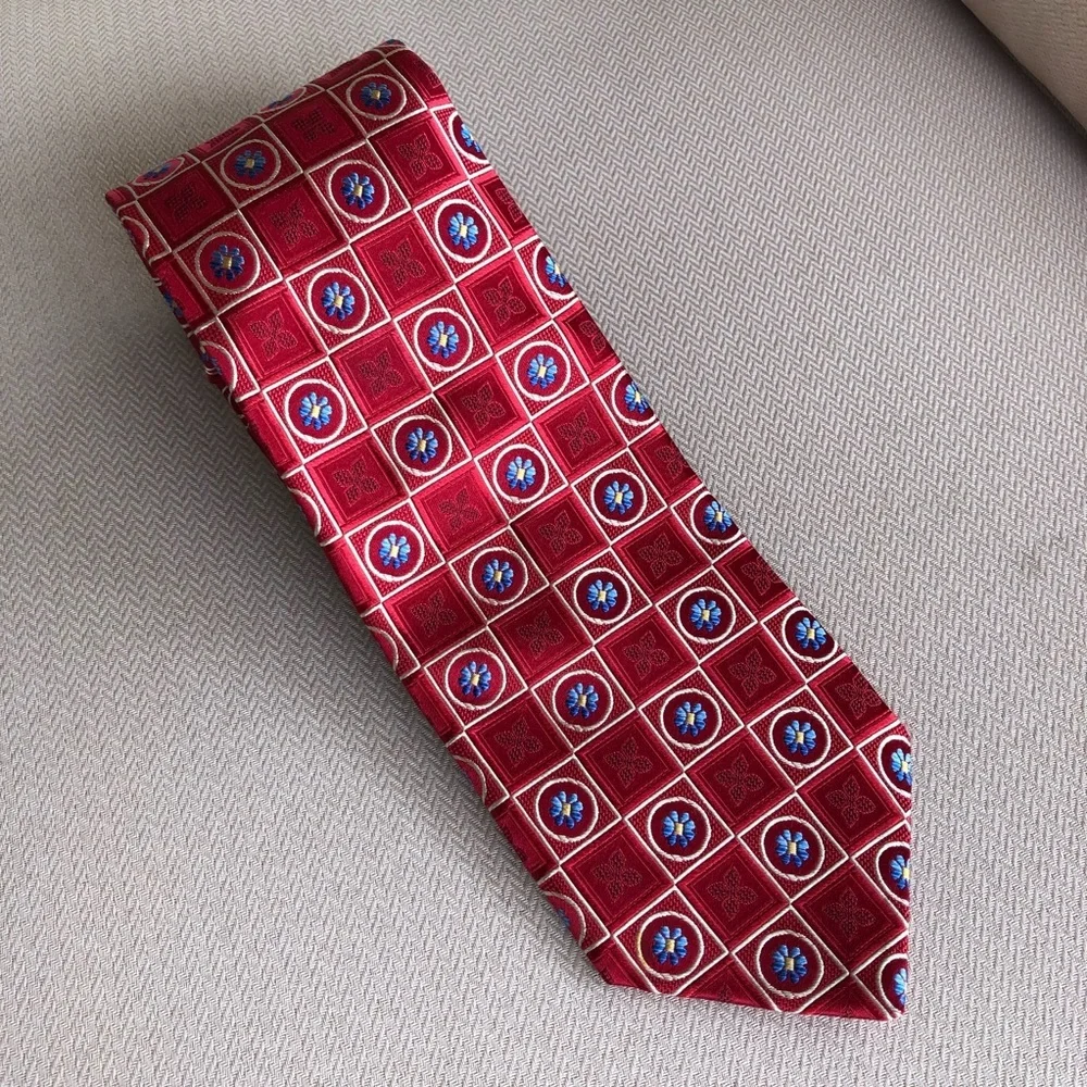 Jos. A. Bank Signature Collection 💯 % Silk Red / Blue‎ Flower Tie